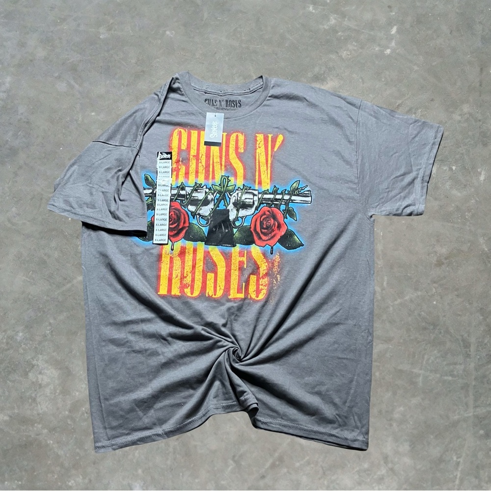 ☀️ Spencer's Guns N' Roses Graphic Band Tee Mens Size XL Gray NWT